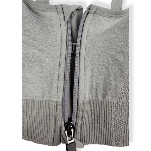 All In Motion Gray Medium Support Bra Size XS - Picture 3 of 4